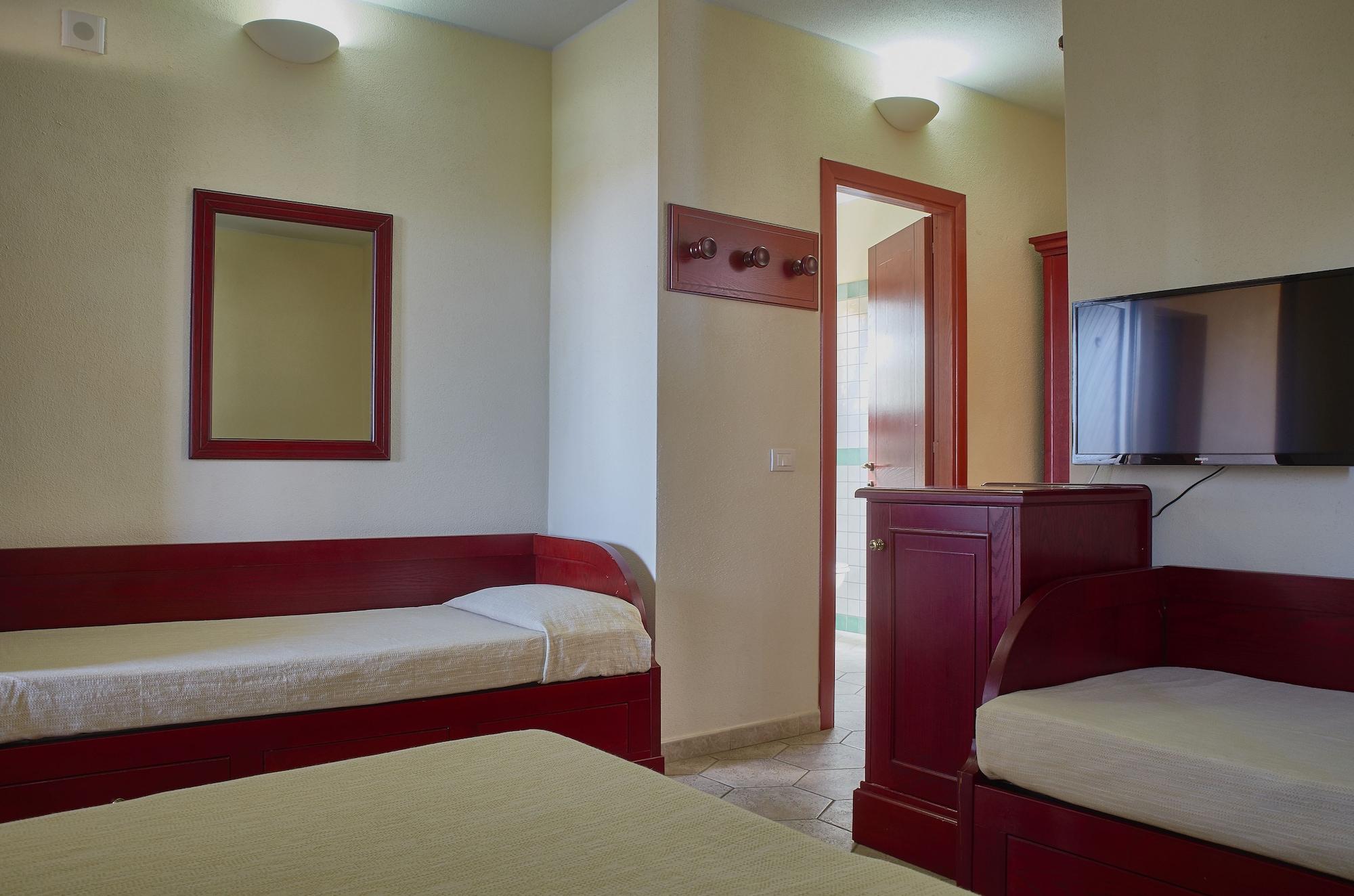 Hotel Club Parco Blu 4*